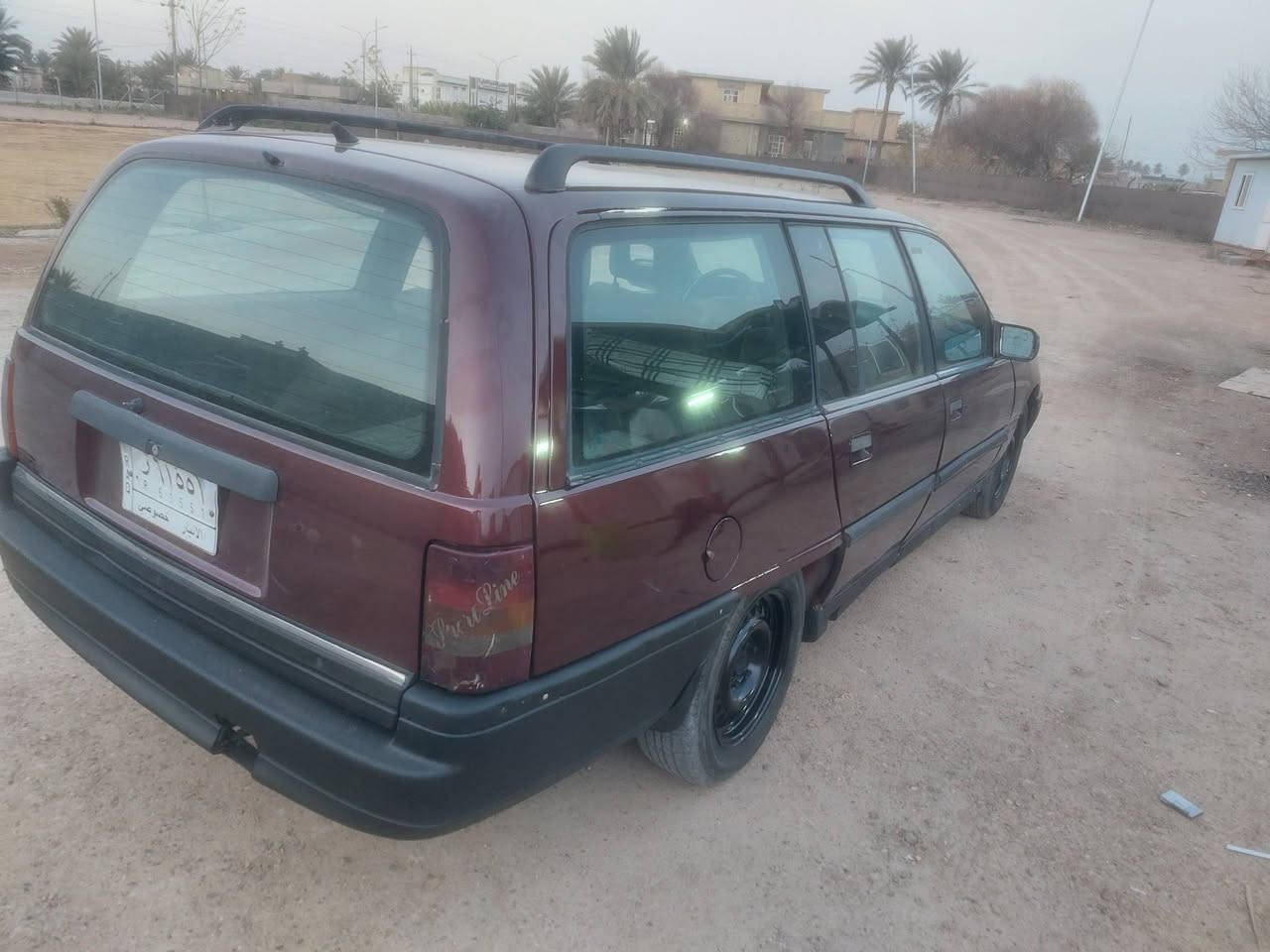 السلام عليكم اخوان السياره للبيع فقط السعر ٢٥وبي مجال بسيط محرك ٢٤٠٠كهربائيات شغاله محرك وكير وصدر تمام مصبوغه عام بدون حادث العنوان الصقلاويه الناحيه رقم هاتف ***********
