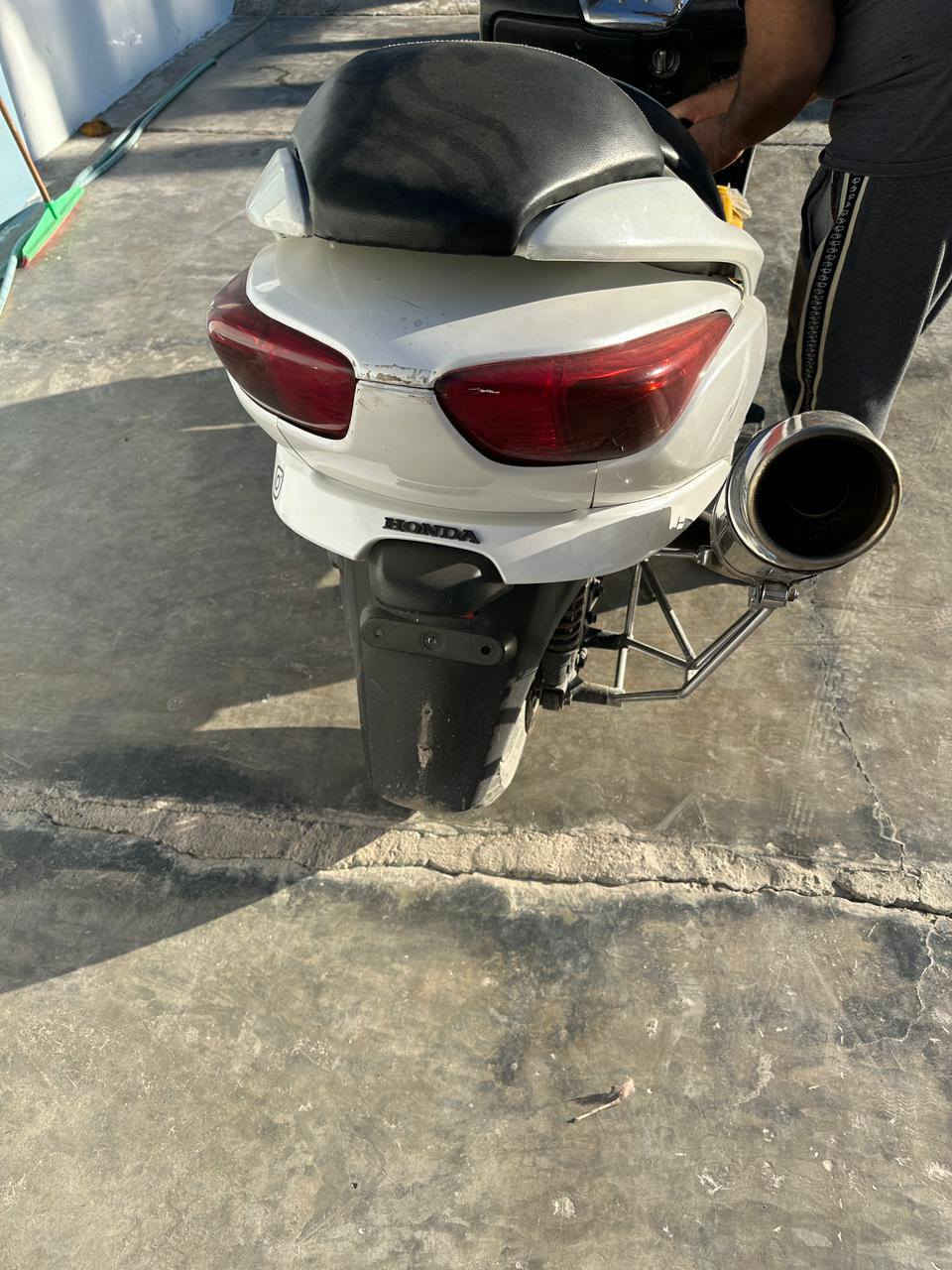 سلام عليكم فورزه 0/8البيع مكفوله مكينه بس كير عادي ملغي  العنوان ديالى شهربان ***********
