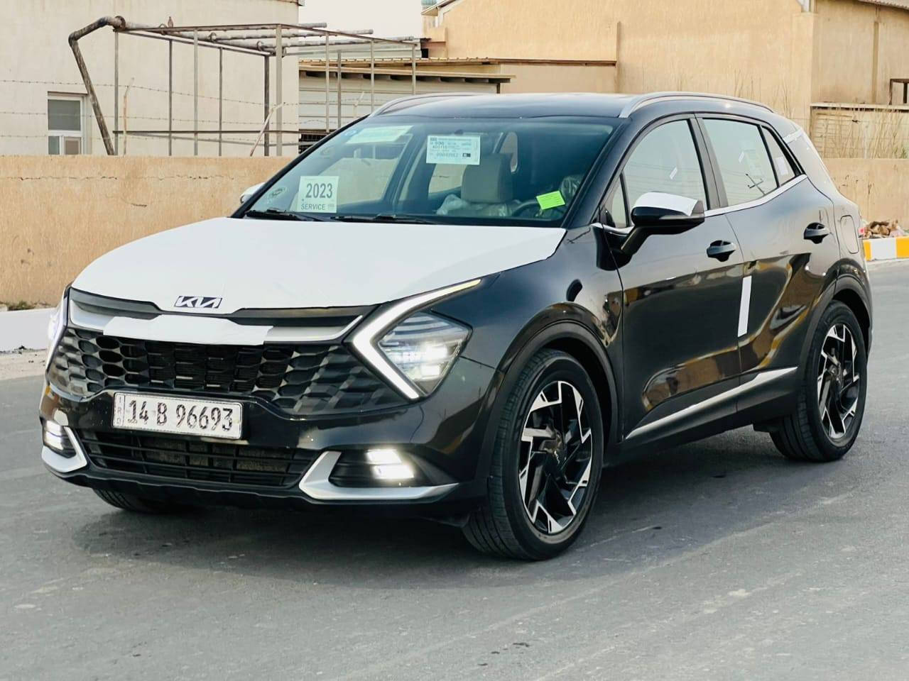 السلام عليكم
سبوورتج 23خليجي بسمي ماشيه 100
بيه تبديل جاملغات اماميات 2 
وصبغ بابين جهه السايق
مكاني الناصريه
السعر 170
‏‪0788 366 7283‬‏
