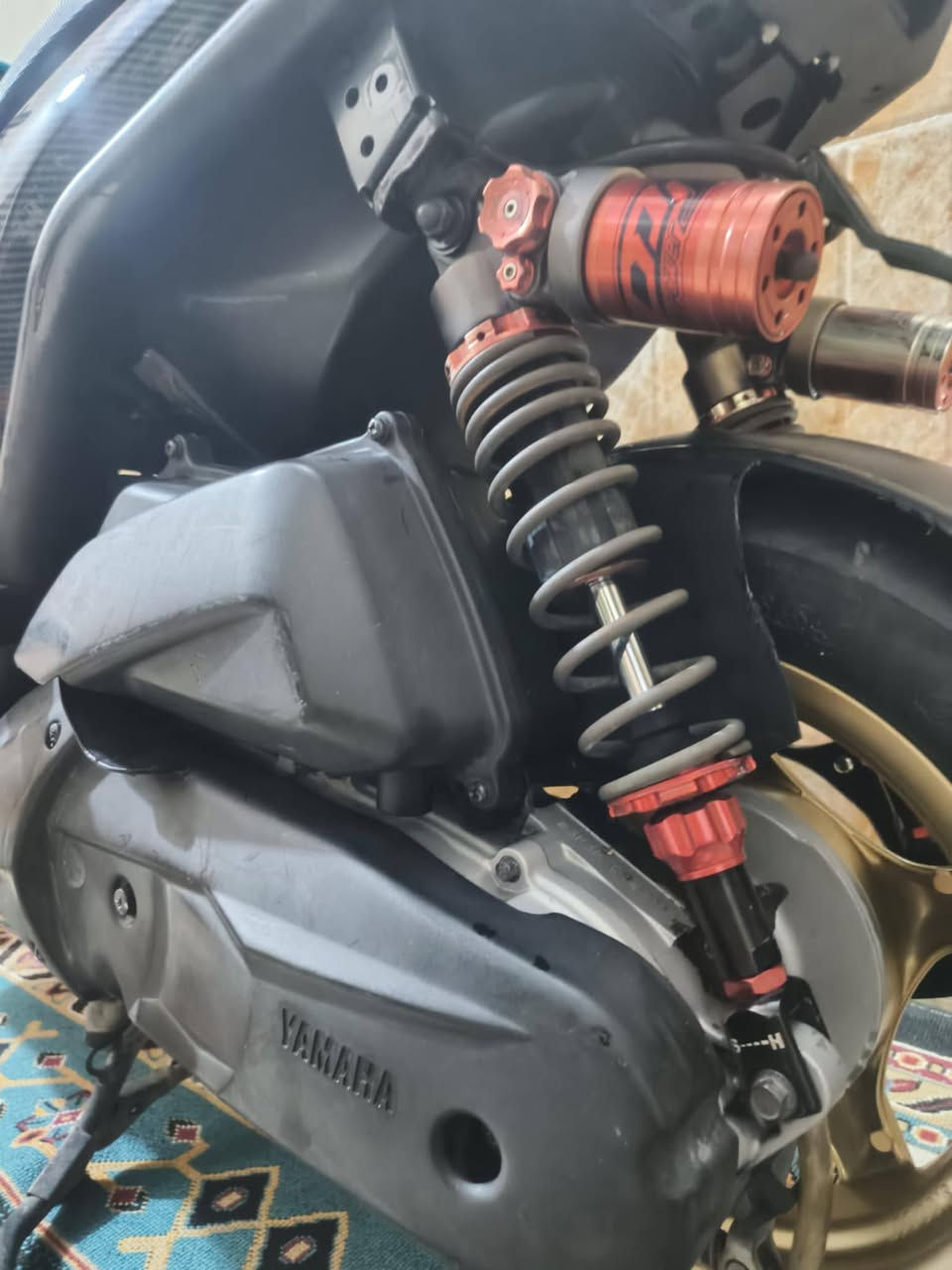 ‏دراجه سكنس جبلي محرك بلاد مزودة من اليابان 🇯🇵يعني من الخارج مامزوده بلعراق بيها فج Brembo امامي 4بساتم
‏يا الله اللهم صلي على محمد وآل محمد 
‏دراجه سكنس جبلي محرك بلاد مزودة من اليابان 🇯🇵يعني من الخارج مامزوده بلعراق بيها فج Brembo امامي 4بساتم
‏صدر رياضي 
‏دبل خلفي Rgs كرزي🍒
‏كزوز (صچميه ام النحله🐝ام الحساس تجي قطعتين)  
‏هاوزن
‏كفرات Carbon fiber اصلي وليس تجاري 
‏سكان رياضي لون وردي
‏سلف رياضي أربع فحمات 
‏كلجات بلاد محرك مامحطوط عليه درنفيس وبعد بيها
‏طلاعات مال رجل رياضي 
‏ هواي ملاعيب مزوده
‏كهربائيات اشاير يمنه يسرة لون ازرگ
‏لايت عالي ناصي نهاري اصفر
‏دراجه اكفلكياهة كفاله عامه وبأسمي 
‏ اكفلها اوراق وسرقه وعشائريا واكفلك محرك مامفتوح  شرط 
‏
‏الدراجه تاركها ماطلع بيها بلسبوع مرة مرتين
‏بانزين محسن دهن كله من هاي الزين
‏ الدراجه تسوة أكثر 
‏دراجة احلى من الصور وبيها نصبه حلوة 🙏🏻💗. 
‏
‏للتواصل رقمي ***********متواجد خاص ماسنجر ماعندي واتساب
