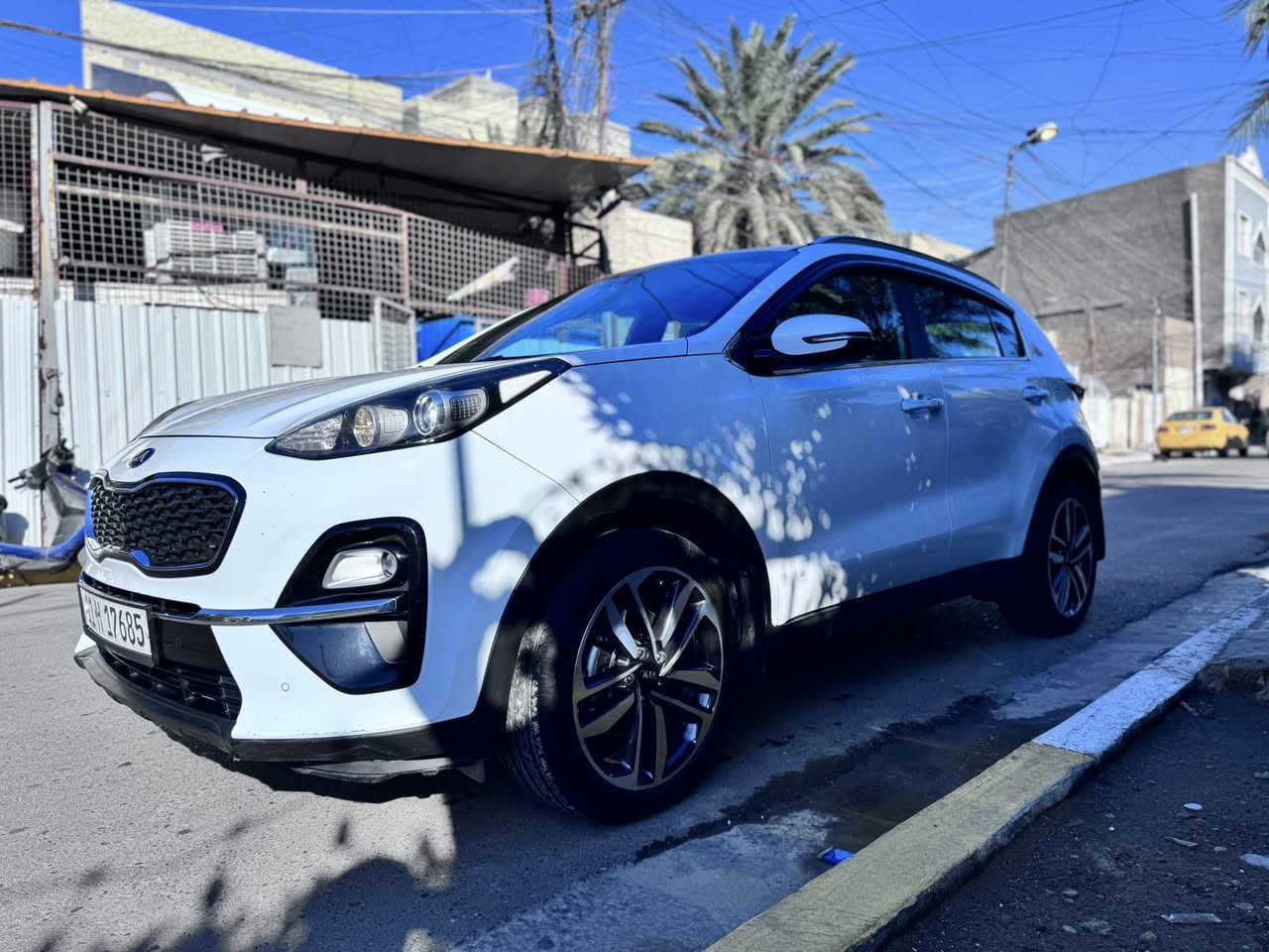 سبورتج موديل 2020 خليجي
موصفات 

بصمه

مكينه ٢000

حساس امامي خلفي  

كروز سرعه 

داخل عسلي 

كامره امامي وكامره خلفيه

تبريد منفصل 

قماره حديد   

بيه بارد قليل كلش 

رقم بغداد وبسمي 

سعر 20500

بغداد الاعظميه// ***********
