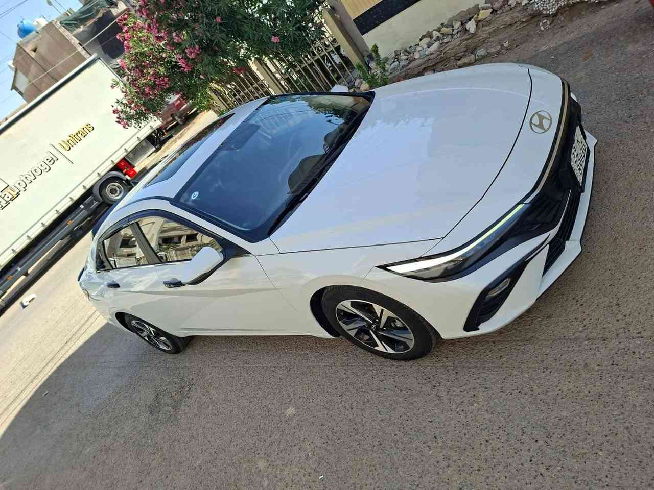 النترا 2023 زيرو دخول شهر 12 يعني 24 كفاله عامه
ماشيه 53 فوب 1/1 بيع او مراوس حسب القناعه 
سياره كله على وضع الشركه زيرو برغي ممفتوح بيه
العنوان بغداد الجديده *********** 
سنويه جديده تحويل مباشر بسم عربي ابغداد
