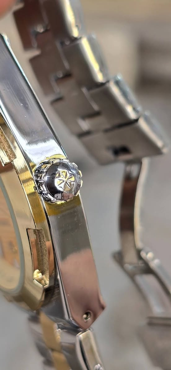 فاشيرون  قسطنطين  سويس ميد
قطعه مال امزون تحفه 
معدن ستانلس ستيل مع  الذهب الاحمر 
مينع مصنوعه من النانو سيراميك 
منفذ شهري 
مختم من  كل مكان 
زجاج زفير مقاوم للخدش والكسر 
السعر ٣٥ الف على اول تم


**إذا كنت صاحب هذا الإعلان وتريد حذفه لأي سبب، رجاءا أرسل رسالة إلى الدعم الفني**