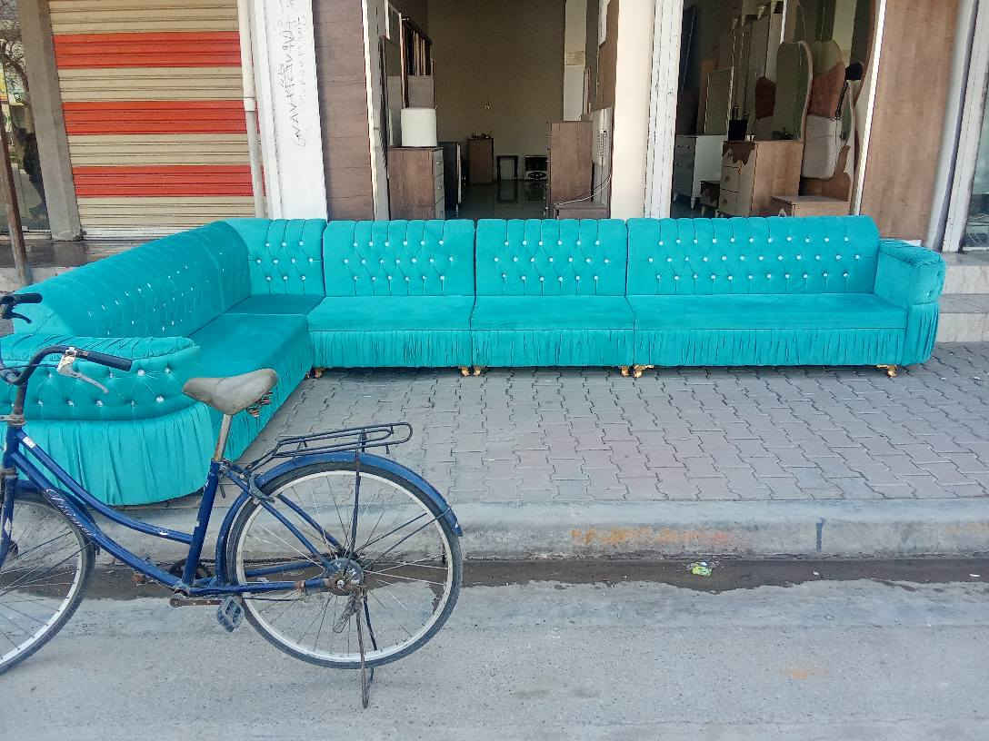 ديوان 7 متر مستعمل قليل شرط النضافه بيع مستعجل 
*********** كركوك, العراق
