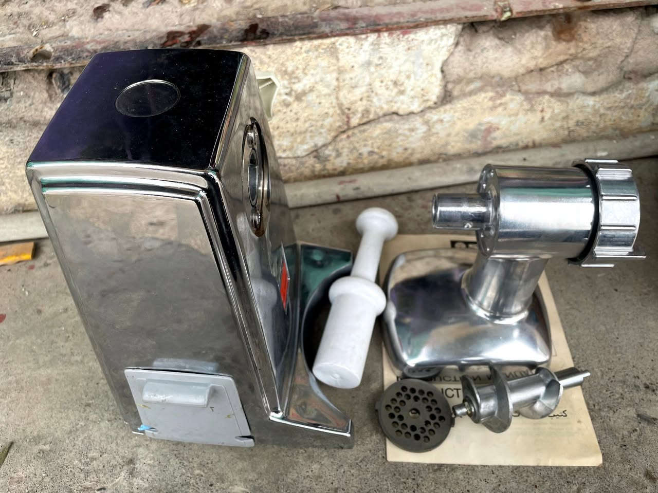 مثرامة لحم اصلي ياباني مال مؤسسة جديد غير مستعمل السعر ١٠٥ مع التوصيل


**إذا كنت صاحب هذا الإعلان وتريد حذفه لأي سبب، رجاءا أرسل رسالة إلى الدعم الفني**