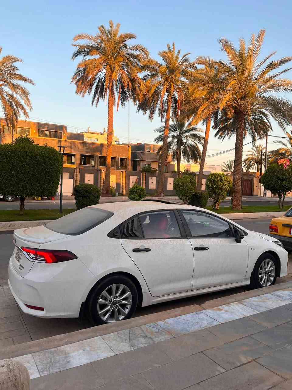 ملاحضه ( السياره اعلى فئه بلخليجي داخل احمر كشن كهرباء جنح بلادي  ) ماشيه 28
مغلف جلد ارضيه بلكامل 
رقم بغداد السيارة 
❇️محرك 1800 هايبرد شحن ذاتي 
❇️بصمه + دخول ذكي 
❇️هاندر بريك بصمه + اوتو هولد
❇️رادار امامي 
❇️سياقه اليه 
❇️تبريد قطعتين 
❇️تبريد بيانو شاشه 
❇️شاشه ابل كار بلي + كامره خلفيه دواره 
❇️مانع نزلاق + مود درايف +  ايفو مود 
❇️6  ايرباك
❇️حساس لايت كامل اوتو عالي ناصي اوتو + حساس ظغط اطار
❇️تحكم سترين كامل فول 
❇️لايت زينون + لد صباحي + اشاره لد  
سيار مكفول كفاله عامه  عدا كم شخط بلدعاميات استخدام شخصي سياره اخت الجديده 
سعره 148 

عنواني بغداد

رقم تواصل *********** متوفر واتساب
 ***********
