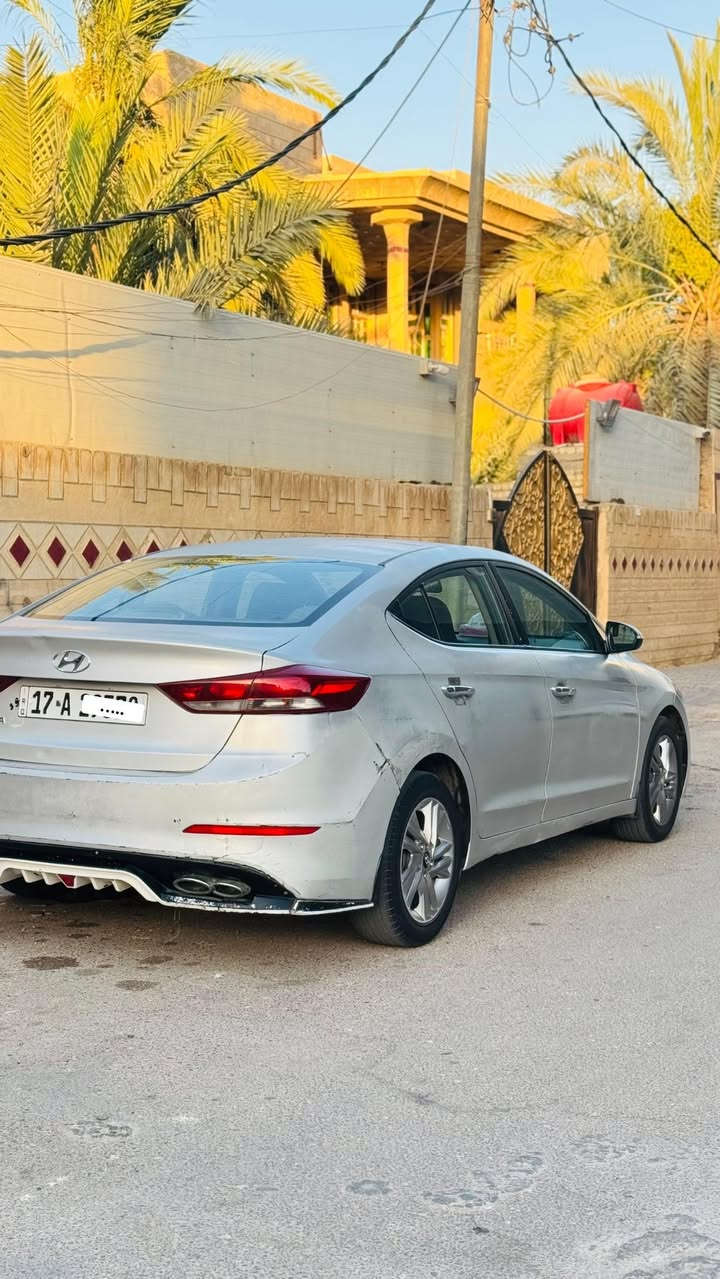 سلام عليكم للبيع انتره مديل 17 خليجي مكفوله كفاله عامه ماعده بيهه رشات صبغ الخليج والباقي كفاله عامه مكينه كير حداد تبريد ثلج جاهزه السياره وبسمي شخصينه سنويه ال 2030 يلا تصقط بيع او مرواس بسياره تكسي ويطني فرق مكان السياره سماوه السعر خاص او نتصال ع رقم 
***********

