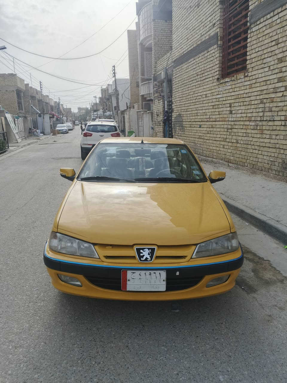 سلام عليكم بيجو بأرص 2015 سيارة مكينة كير صدر أمامي وخلفي كلة جاهز مصفرة هيئة  وغرامات سنوية 28 وتحويل ثاني يوم رقم بغداد مكاني كفاءات العبيدي *********** سعر47
