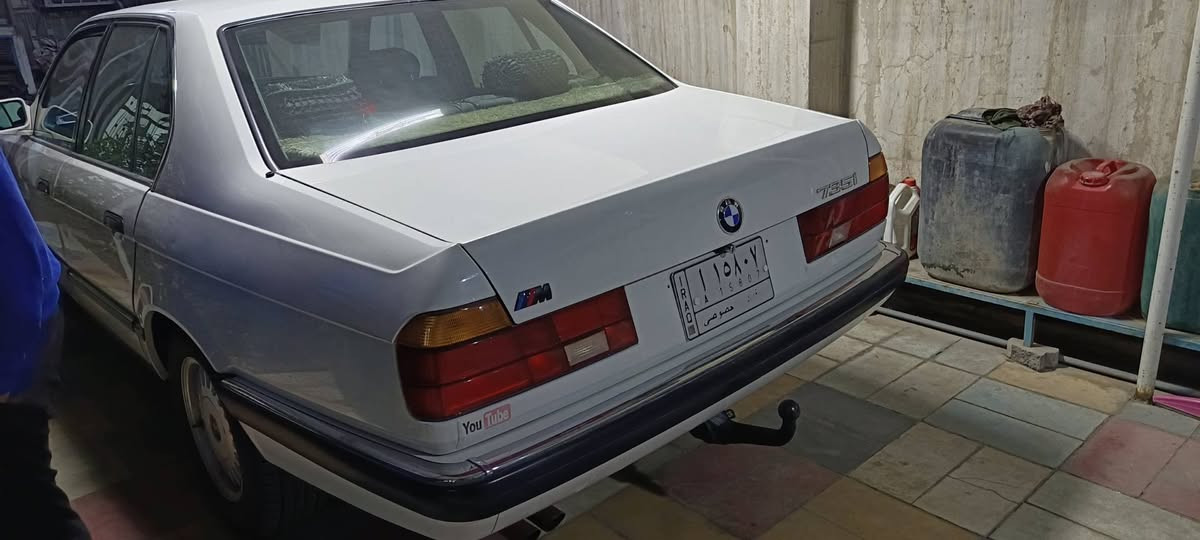 السلام عليكم اخوان بي ام موديل 91 حجم 735 بغداد رقم جديد الانكليزي بيهه قطعتين صبغ بدون دواخل بلخارج مصبوغ كشنات تدفئه تبريد وارد ياباني محرك مفتوح مو مسكر حجم 3.5 السعر 75 مجال بسيط الاتصال *********** مكان بغداد
