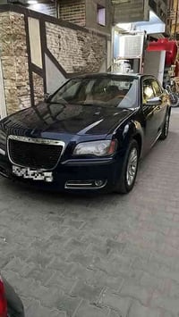 اوباما  c300 خليجي  لون اسود كذاب او حبري موديل 2012  ماشية 186 الف مي...