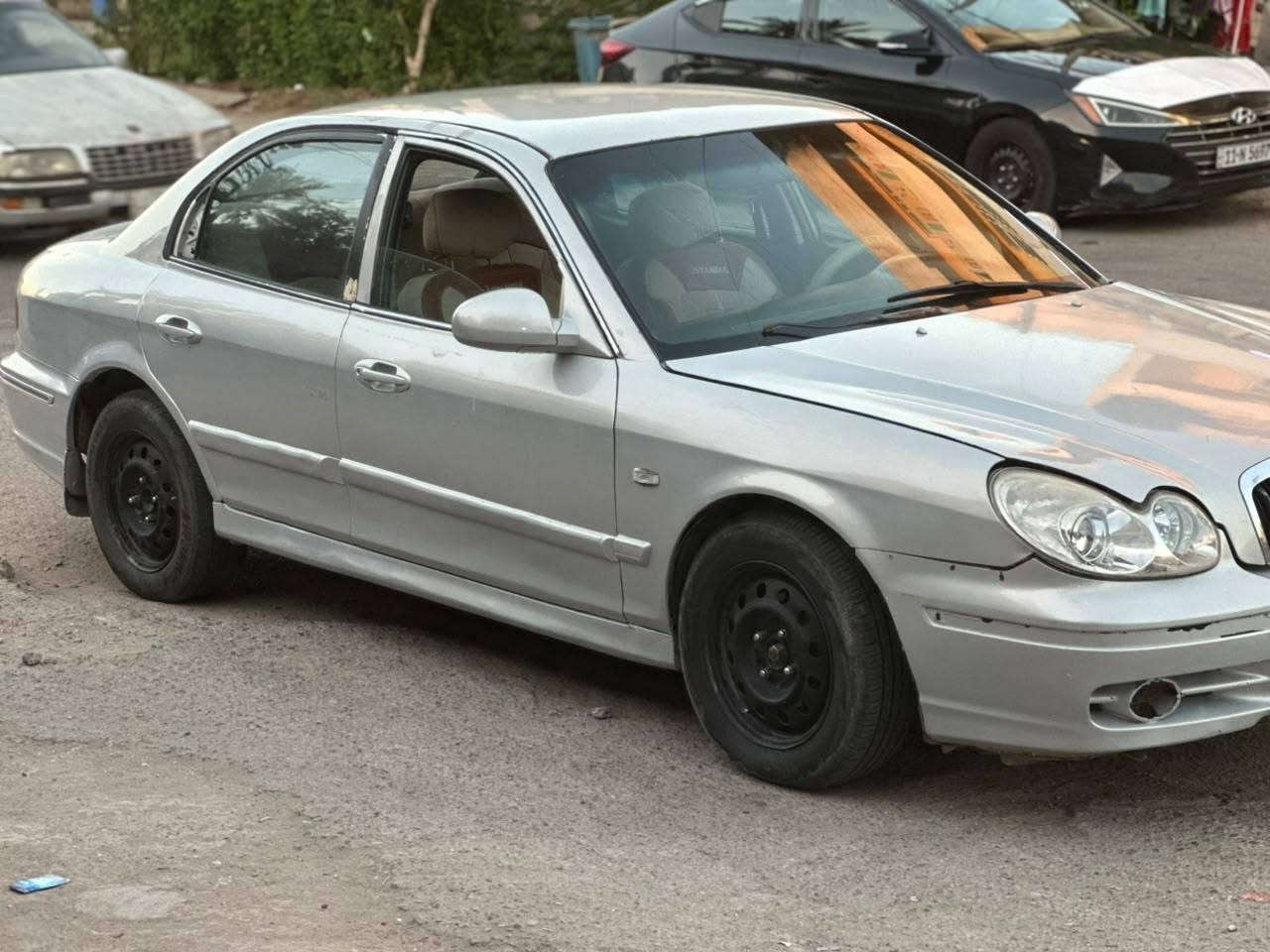 سوناته 2001 كير عادي محرك 2000 سياره نضيفه وصبغه جديد تخم تايرات  سياره خير من الله نقصه الكومبريسر مجيم مال التبريد 
السعر 50 للبيع فقط مكانه بغداد الجديده 
***********
*********** بغداد, العراق
