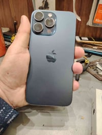 اي فون مستخدم ١٥ برو ماكس ذاكره ٢٥٦ بطارية ٨٨ شركة ماستر العنوان كرادة...