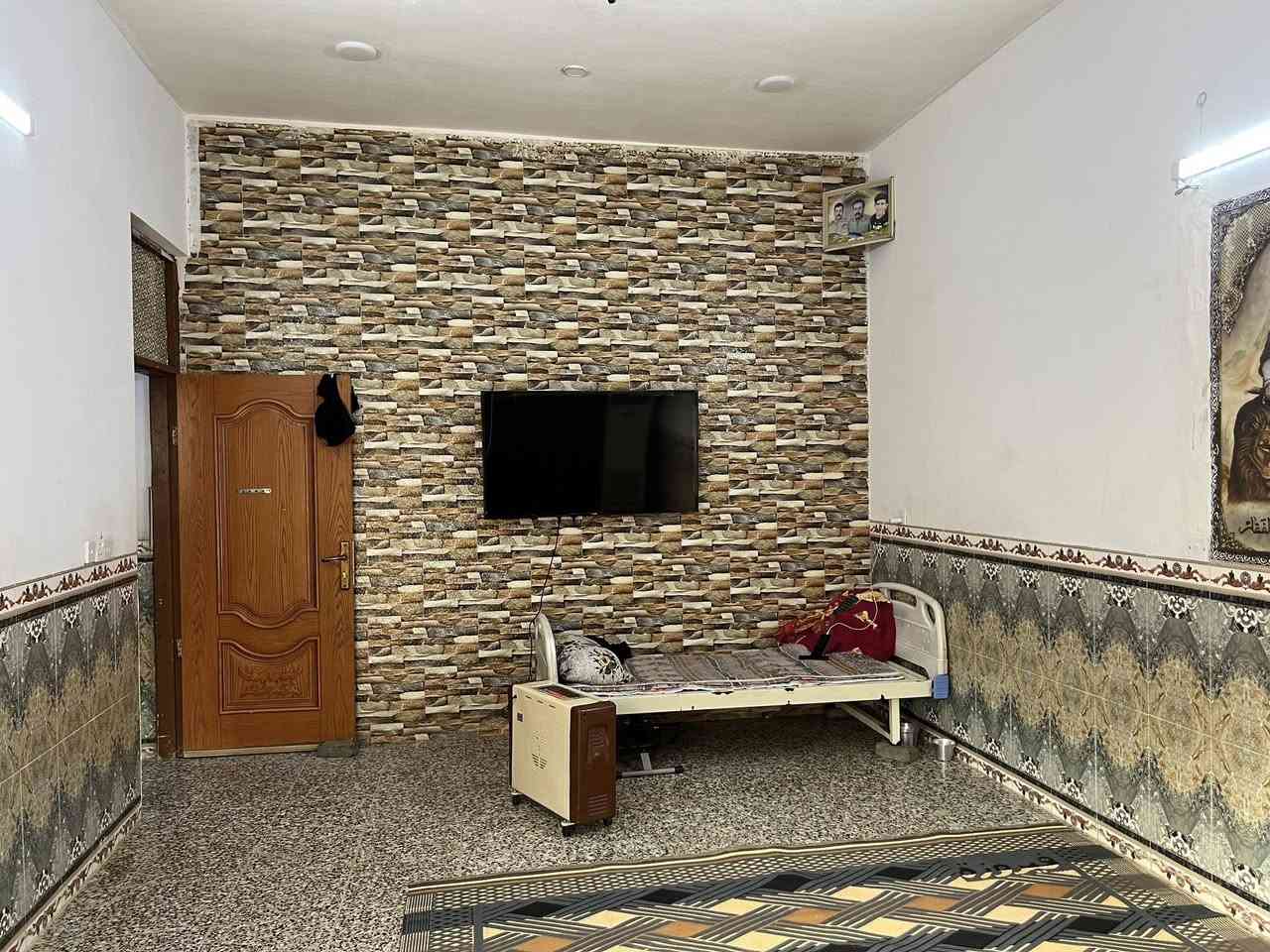 سلام عليكم     بيت للبيع 100متر مربع ركن طابقين قرب جامع الشهيد رائد بي
الطابق الاول 
تواليت +حمام 
استقبال 4x6
غرفت نوم 4x4
مطبخ3x4
مساحت الدرج

طابق الثاني 

حمام 
ثلاث غرف نوم نفس قياسات الطابق الاول

واجهت البيت 9متر 
النزال 14متر 

السعر 120وقابل لتفاوض
الاستفسار 
اتصال +واتساب

‭0783 501 9936‬

‭0771 774 8121‬
