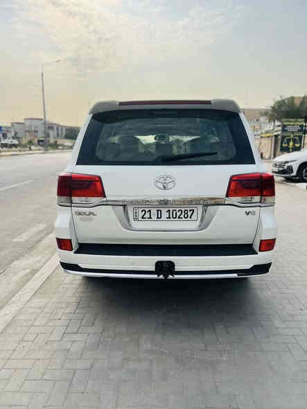 السلام عليكم لاندكروز للبيع مديل 11 محدثة 18 كفالة عامة ماعدة صبغ حزام للتحديث رقم سليمانية نكليزي سنوية ل 2030 تحويل أو وكالة ثاني يوم مكينة ستة سلندر ستفسار اكثر تصل ***********
