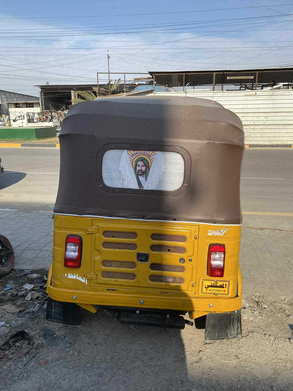 السلام عليكم ورحمه الله تكتك للبيع موديل 18 رقم وسنويه كربلاء ماكينه مال 20 رقم صاحبها ***********
