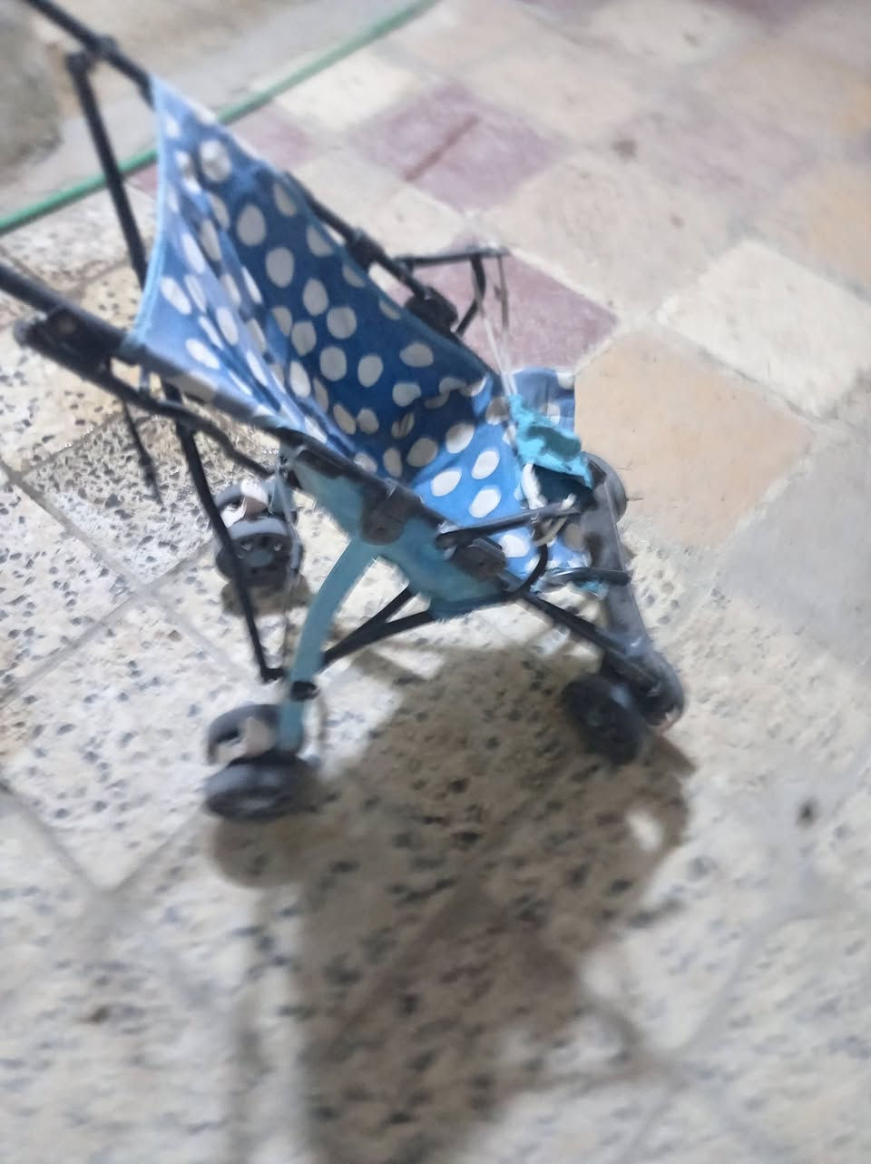 غراض بيت للبيع شراي خاص المكان نداء


**إذا كنت صاحب هذا الإعلان وتريد حذفه لأي سبب، رجاءا أرسل رسالة إلى الدعم الفني**