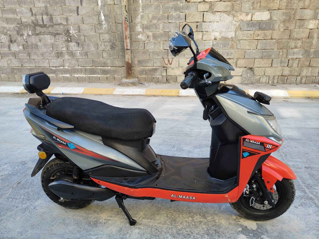 للبيع دراجه شحن 6 باتري نضافه فول السعر 450
***********
***********
