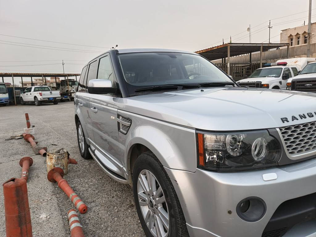 ڕانج روڤەر مۆدێل 2008 کامل شکلی گۆڕاوە بە 2013 ، مەکینە بێ سۆپەری مەرغوب گێڕ و مەکینە بەشەرت ، تازە مەکینەی گۆڕاوە ، ڕەقەم کەرکوک بەشەرتی ئەوەلیات نرخی 80 گەڵا و معامەلە

*********** - *********** السليمانية, العراق
