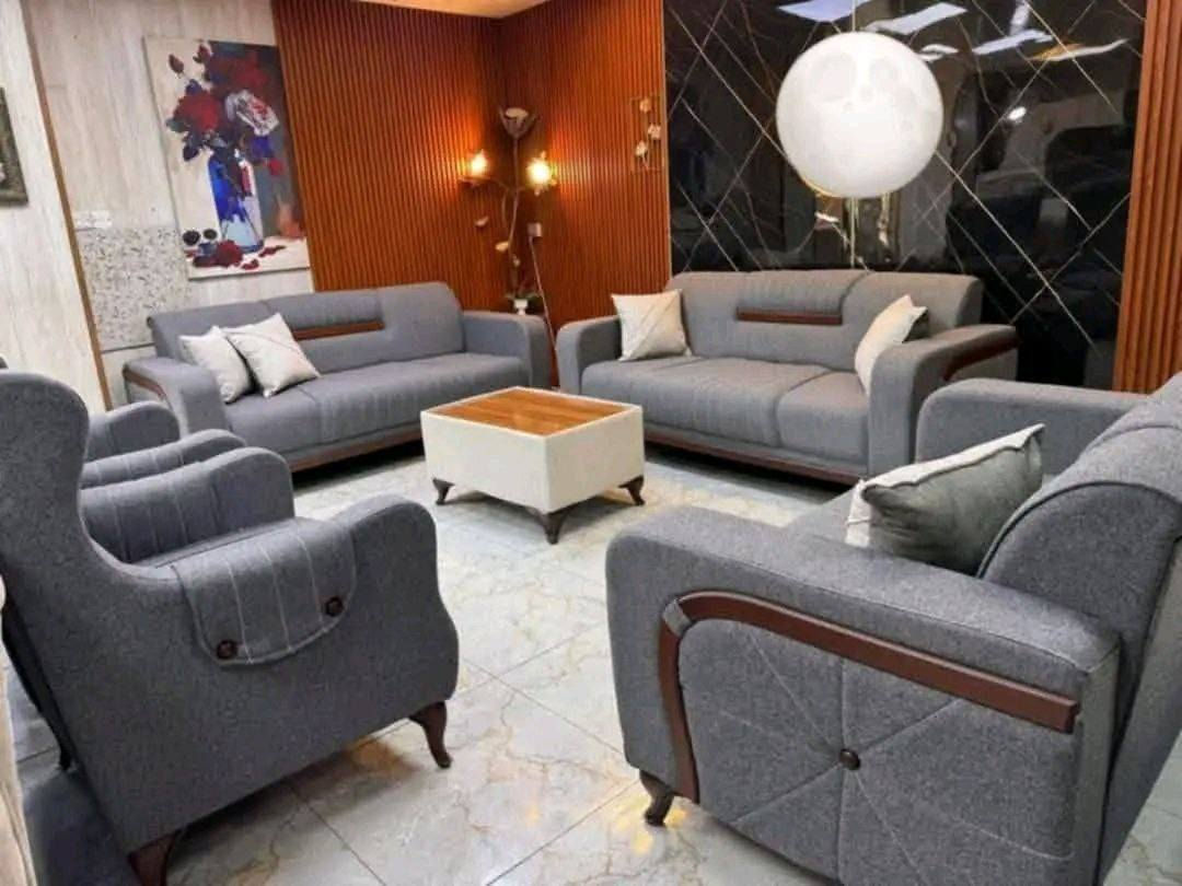 تخم شغل عراقي عشر مقاعد خمس قطع 
قنفتين ثلاثيه 
قنفة ثنائيه 
كراسي عدد ٢
مع ضمان وصل ثلاث سنوات


**إذا كنت صاحب هذا الإعلان وتريد حذفه لأي سبب، رجاءا أرسل رسالة إلى الدعم الفني**