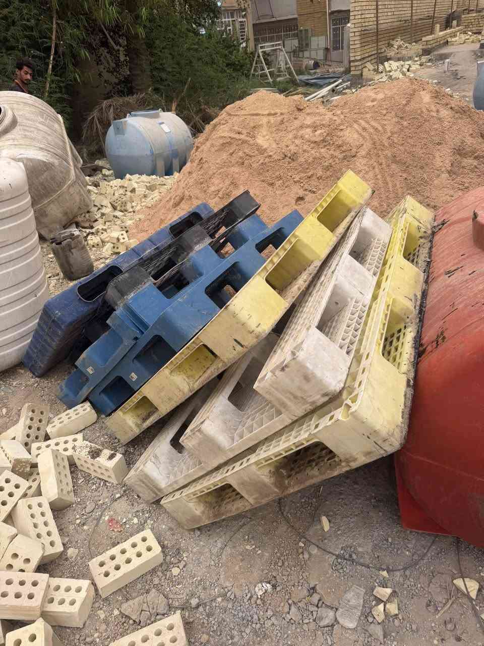 تانكيات عدد7 ابو 1000 سكيبه عدد7 للبيع  دكت 10 متر


**إذا كنت صاحب هذا الإعلان وتريد حذفه لأي سبب، رجاءا أرسل رسالة إلى الدعم الفني**