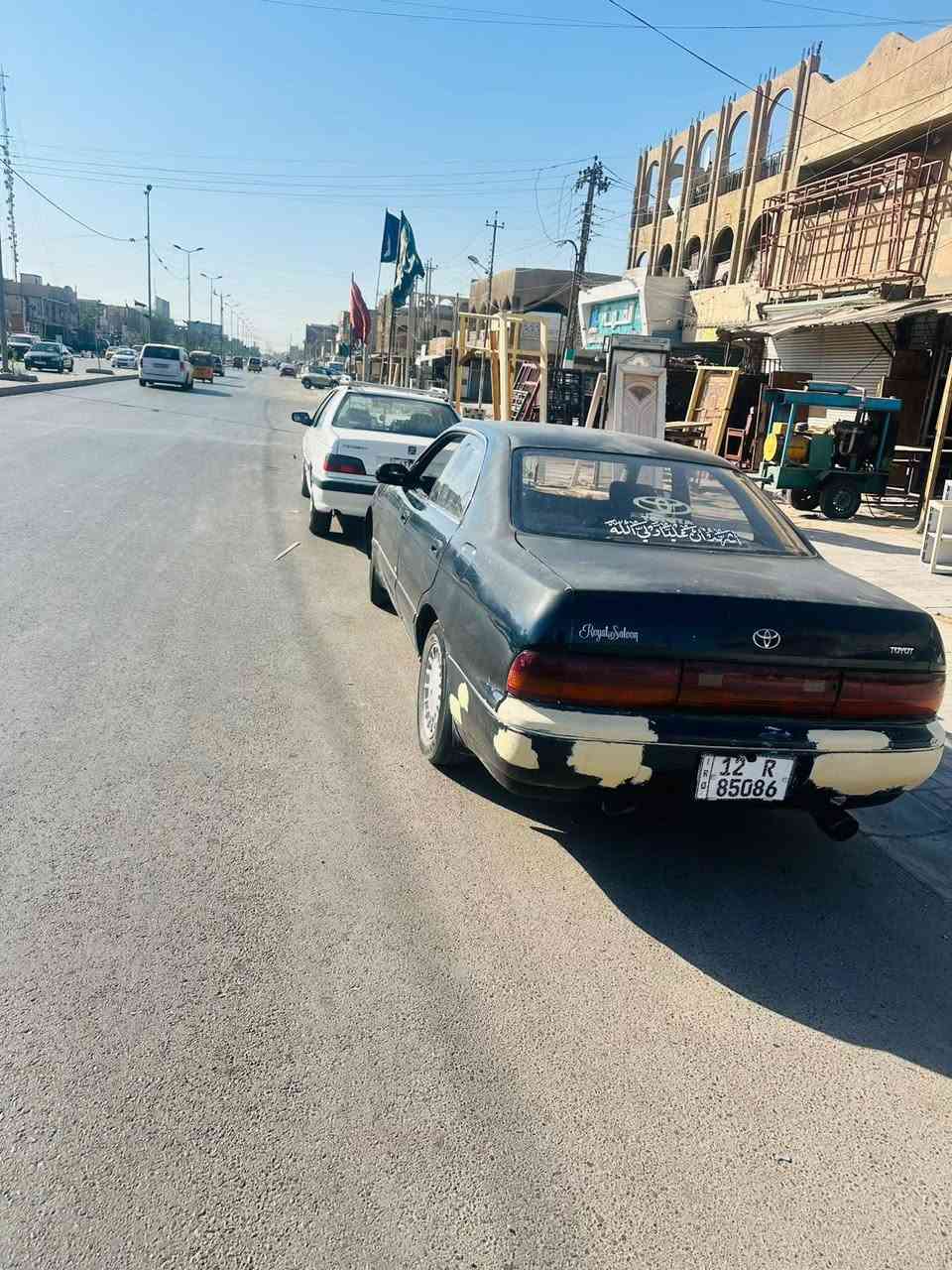السلام عليكم سياره بطه مصبوغه حزام كفاله من الكصه ونقل جثه جواها تخم تاير جديد مكينه 2500 كفاله مكينه كير شادلها طابوكه  قبل شهر تبريد مكمل كلشي بس تربط كهرباء وتفصل بواري شاشه كامره منضومه زنون عالي ناصي بلاجكتورات شغالا اشاير لد  رقم موصل باسمي تحويل ثاني يوم مكاني بغداد البياع حي المواصلات 
رقمي ***********
