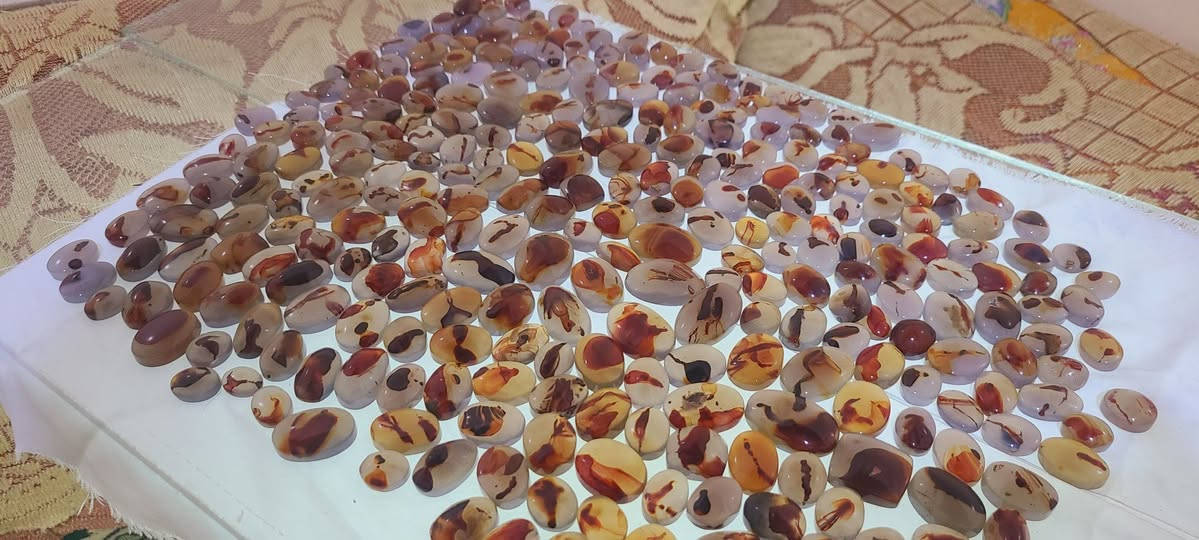 احجار كريمه يماني مصور رباني طبيعي للبيع جملة وتس 
‎+967 772 965 616


**إذا كنت صاحب هذا الإعلان وتريد حذفه لأي سبب، رجاءا أرسل رسالة إلى الدعم الفني**