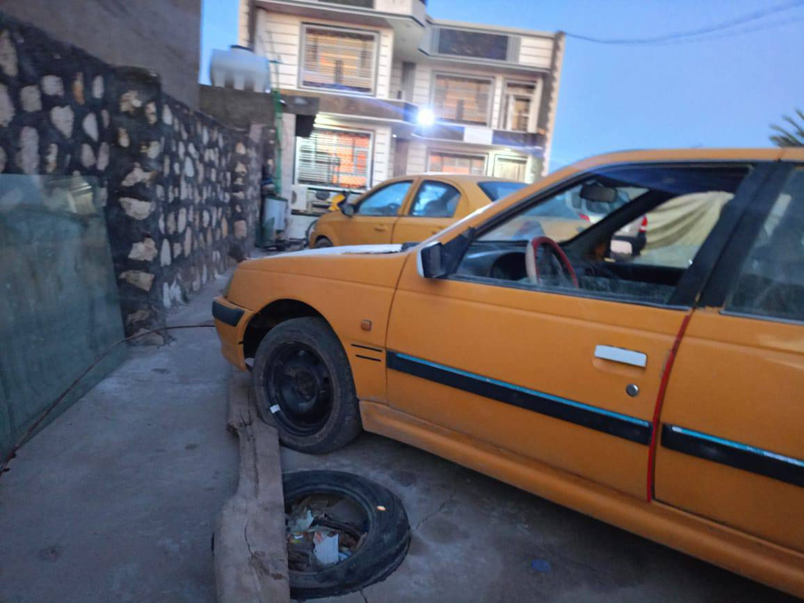 سلام عليكم لبيع بيجو بارص موديل 10 رقم نجف الماني تحويل مباشر  كير مكينه حداديه خير من الله  كهربائيات كله شغال سياره جاهزه كبل لشارع سعر 24 وبيها مجال رقم الموبايل *********** مكان كوفه
