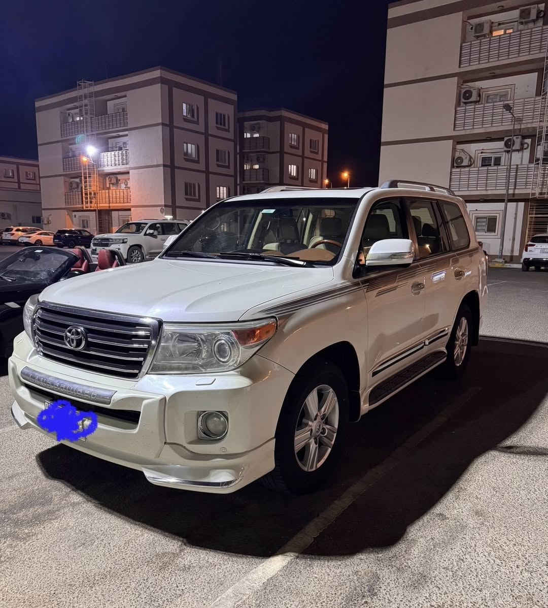 سيارة تويوتا لاندكروز GX R جكسار ثمانيه سلندر 8V  موديل 2014  بريمي فول مواصفات 
السيارة ابيض صدفي رقم بغداد مشروع وطني ( باسمي ) تحويل مباشر
  
السياره نظيفة وجاهزة من كلشي تخم تايرات جديده ومكان السيارة مجمع الجوهرة السكني 

والجاد بالشراء يتفضل  يتصل ***********
 بي واتساب وبالخير مقدما الي ياخذها 

السعر ٣٧٥ ورقة وبيها مجال للشراي

المواصفات : 

١- جكسار GX R  بريمي لون السيارة ابيض صدفي

٢-  المحرك ٨ سلندر حجم ٤٧٠٠  المرغوب

٢- بصمة تشغيل عن بعد 

٣- بصمة فتح وغلق الابواب

٣- كراسي جلد - دوشمة ٢٠٢٥

٤- فتحة بالسقف

٥- فور ويل

٦- مقعد السائق كهرباء ٣ دكم

٧- تحكم ستيرن

٨- كامرة اماميه وخلفيه

٩- حساسات امامي وخلفي

١٠- لدات

١١- زنون بلادي

١٢- اشارة ترحيب 

١٣- المراية الجانبيه تقلب للاسفل مع الرجوع للخلف

١٤- ثلاجة

١٥- زراكات
