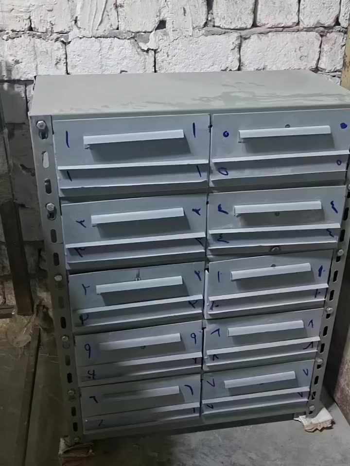 01205680807 أ/ابرهيم المسري
وحدة ادراج  معدن 
بسعر 5700ج   (وحدة تضم10درج كبير)
صاج معدن لتخزين المسامير والعدة 
لمحازن قطع الغيار ومصانع الحديد والصلب  
مقاس الدرج /  ارتفاع 12سم- عرض 27سم- عمق 28سم
للتواصل والحجز :01140322653 - 01205680807
☑️متاح شحن داخل القاهرة والجيزه 
☑️في حالة الشحن خارج القاهرة يتم دفع عربون للجديه


**إذا كنت صاحب هذا الإعلان وتريد حذفه لأي سبب، رجاءا أرسل رسالة إلى الدعم الفني**