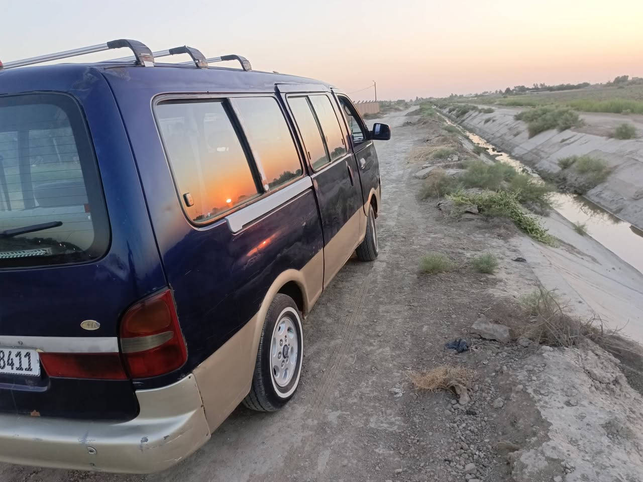 أعاده النشر بسبب الوعود الكاذبة
السلام عليكم كيا بريجو موديل 96بسمي مصفره هيئه وغرامات مداور ثاني يوم تخم تاير جديد خطه سنيه ديوانيه 
السياره مابيه نقص برغي دوشمه جديده مكان السياره طريق السنيه السياحي السعر المطلوب 63وبيه مجال للاستفسار مراسلت الصفحة أو الاتصال ***********بي واتساب
