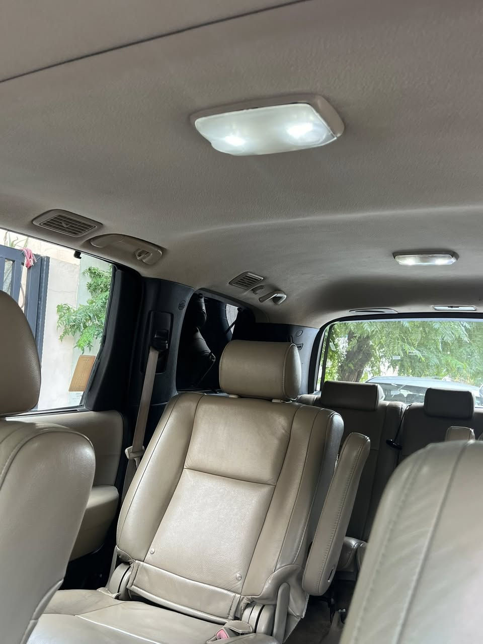 السلام عليكم.  سيكويه البيع.                                             موديل 2009                                                                   
فول مواصفات بلاتينيوم علا فئه باسيكويه                                رقم بغداد بسمي                                                                    السعر.  172 وبيه مجال الطيبين.                                                 مكان السياره الرمادي 
رقم الهاتف *********** 
@إشارة
