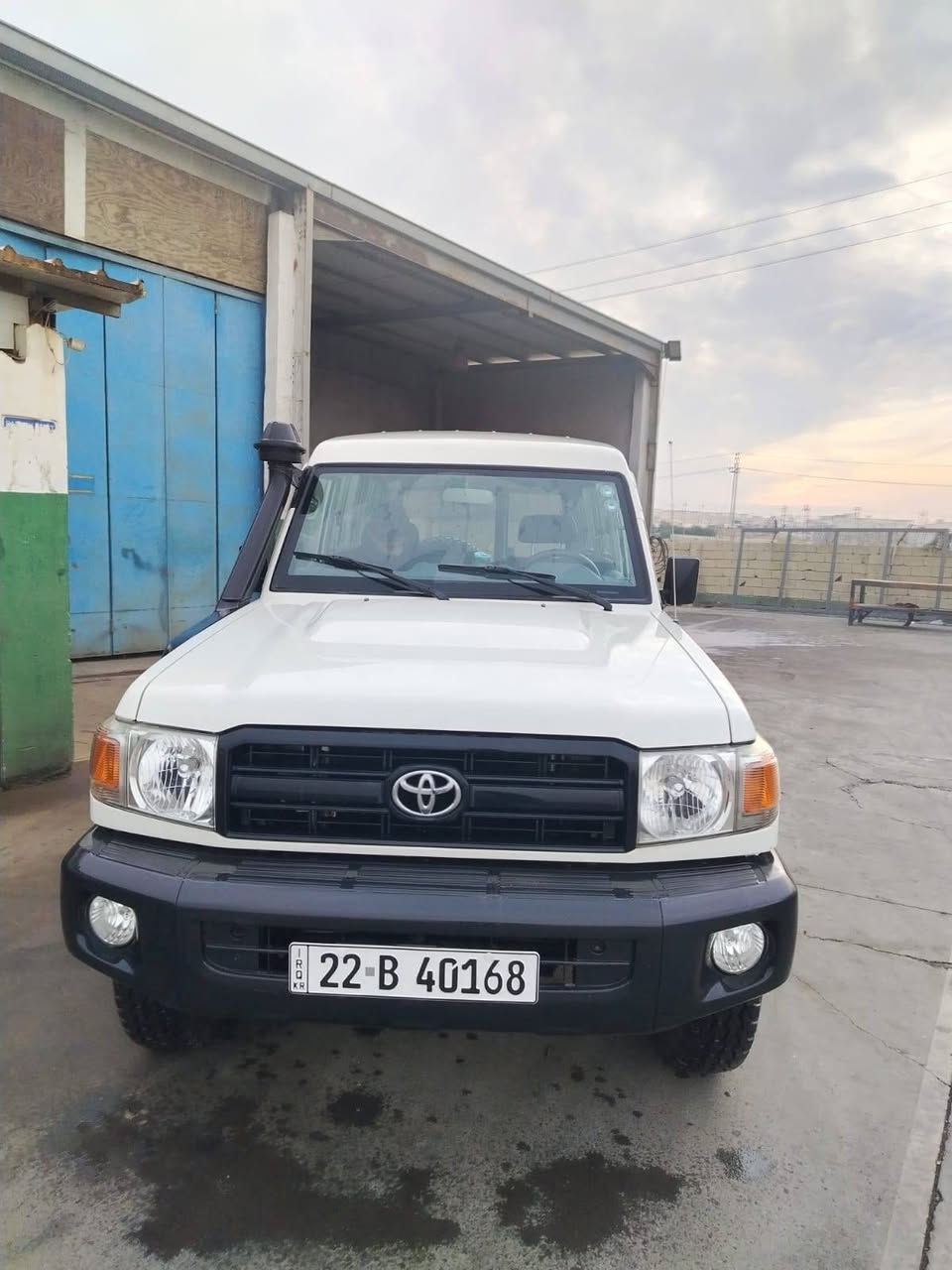 حوثيه استيشن 2017بدون صبغ محرك ديزل كير عادي كلين شركه رقم اربيل جديد*********** السعر 290ورقه الرقم وتساب مكان السياره اربيل
