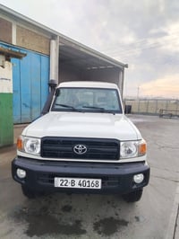 لاندكروزر • ٢٠١٧ • بدون صبغ