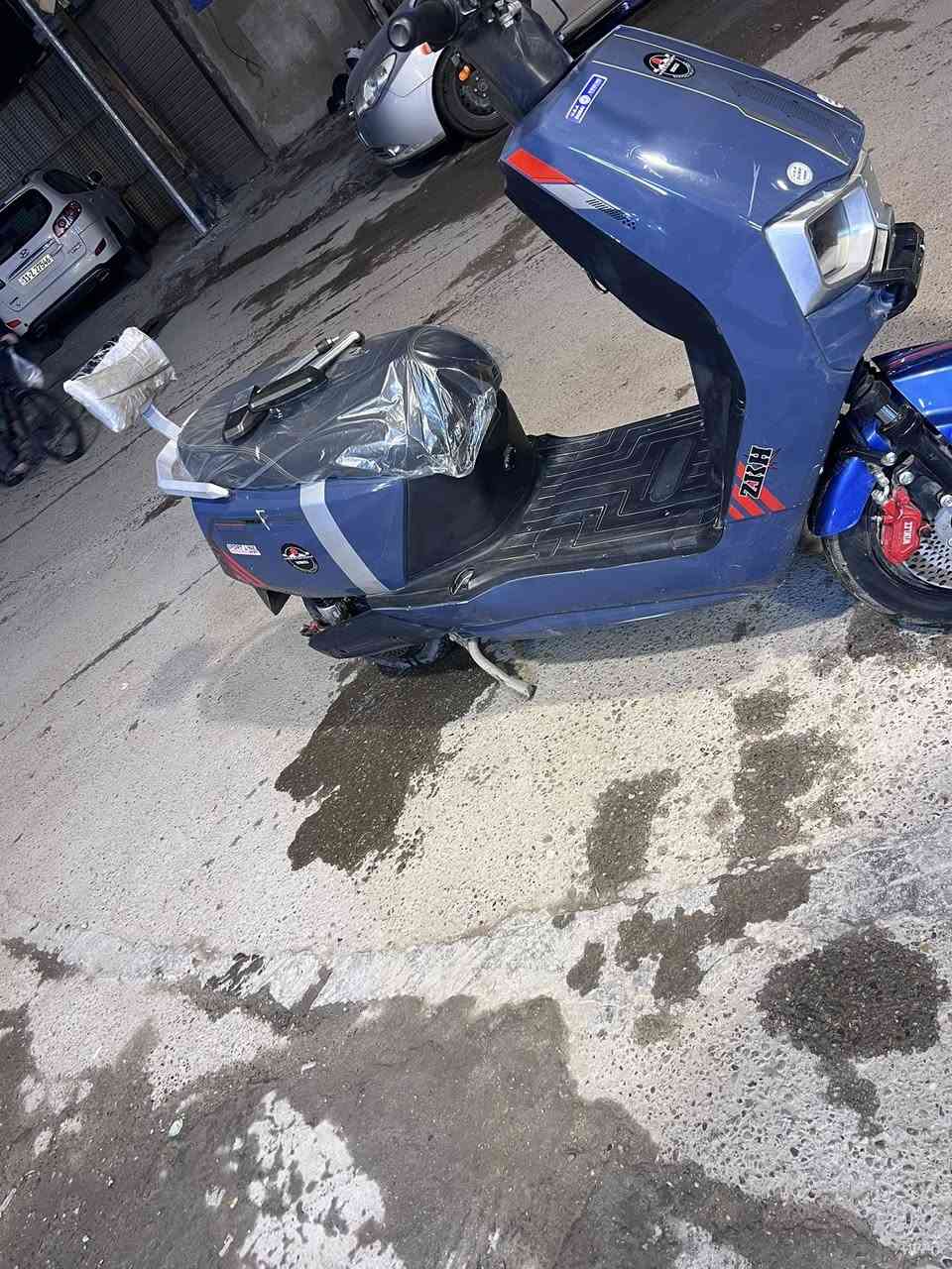 دراجه شحن كامله جديده سعر 600وبيه مجال ***********خاص ماموجود
