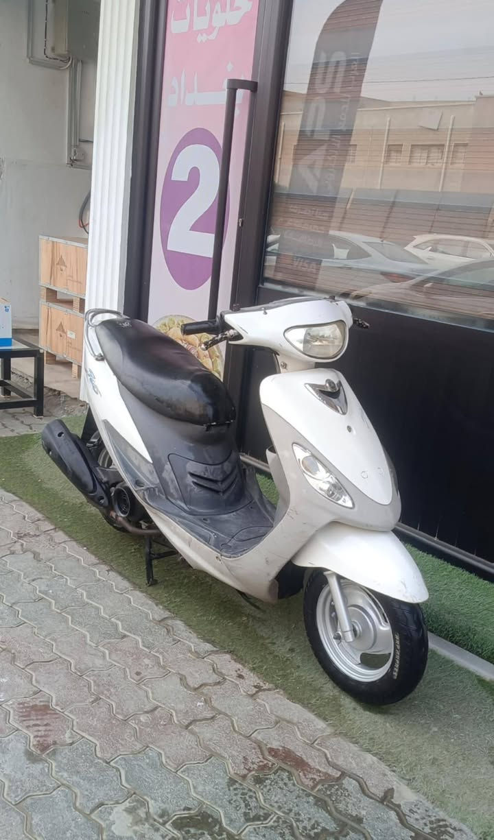 نظيفه جدآ  السعر ٩٥٠ وبيه مجال للتواصل الاتصال ع رقم
***********
