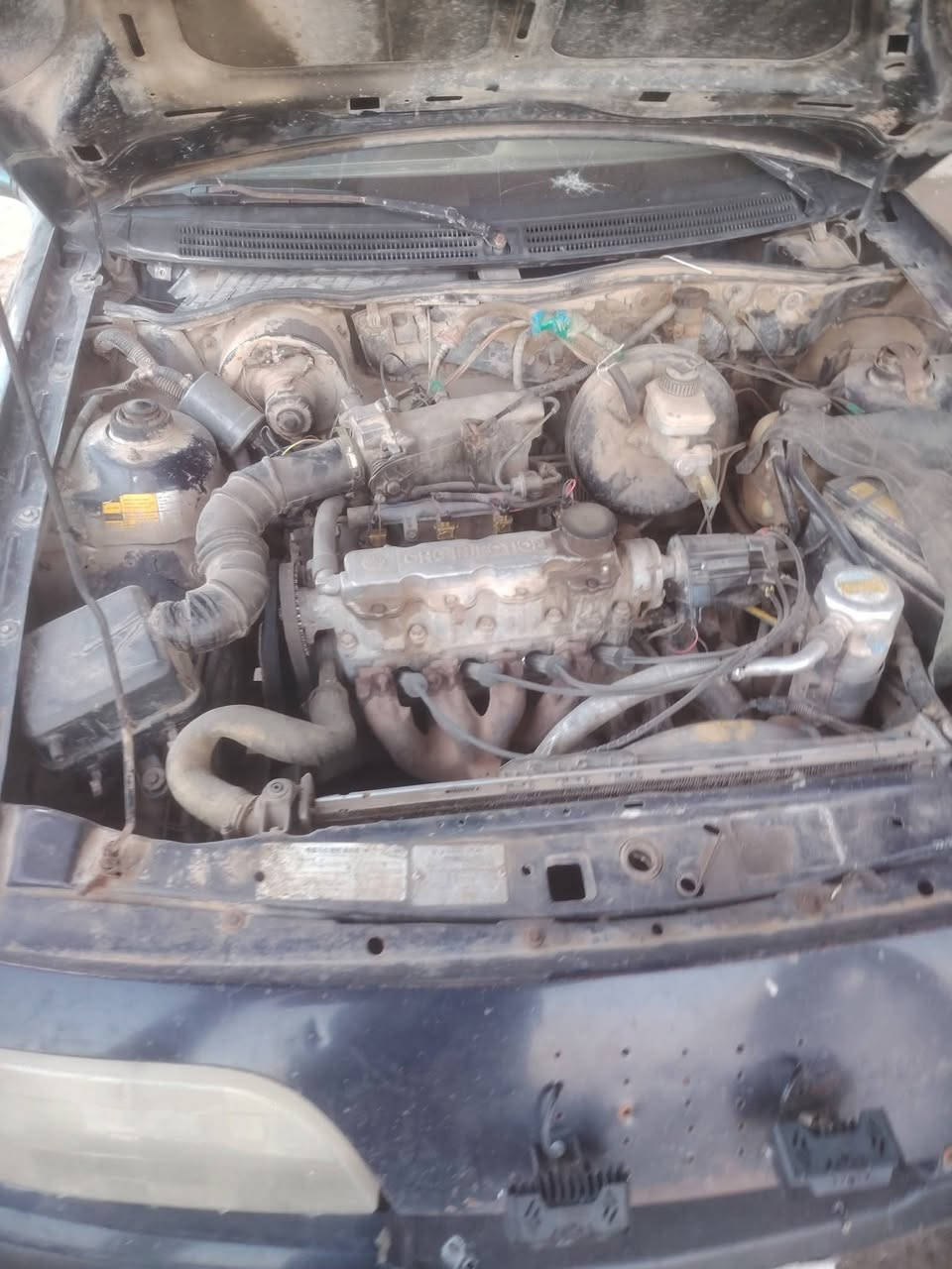 سلام عليكم سياره للبيع للسعر 11ورقه رقم الهاتف ***********
