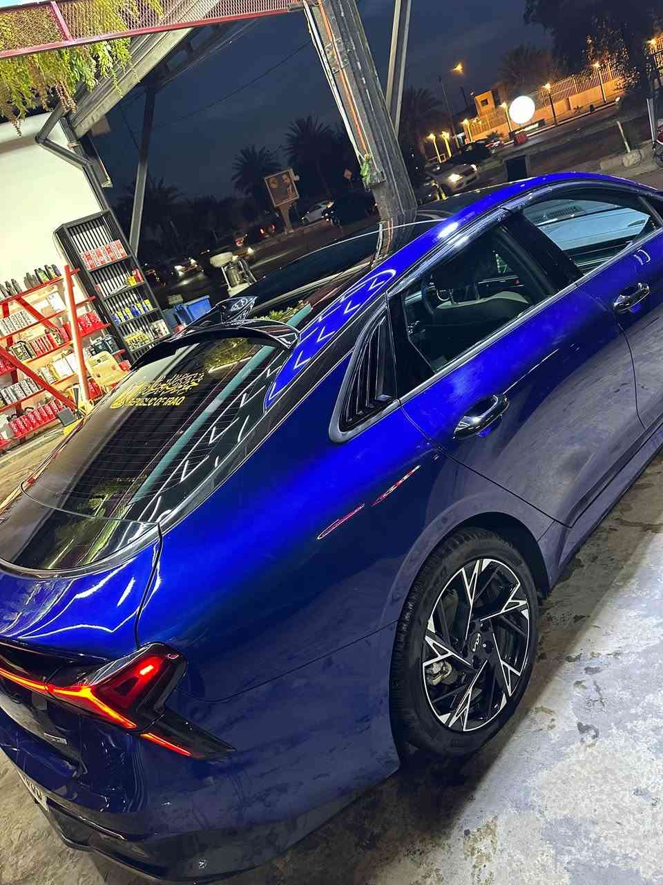 مراوس فقط
K5 2025 جيتي لاين 
رقم بغداد شهداء
ماشية 27 ميل اخت زيرو
بدون ايرباك ضربه تخبل مستوردها ومرقمه على ايدي
 بدون تبديل سيارة كلها ليبل واحد
صوره حادثها بالمنشور 
فول مواصفات 1/1
سلايد بانوراما
بصمه تشغيل عن بعد 
رادارت حساسات امامي خلفي جوانب 
فول تحكم استيرن 
شاشة مزدوجه 
تدفئه كشنات وكهرباء وبعد بيها مواصفات ….
مكاني بغداد 
 *********** بي واتساب
