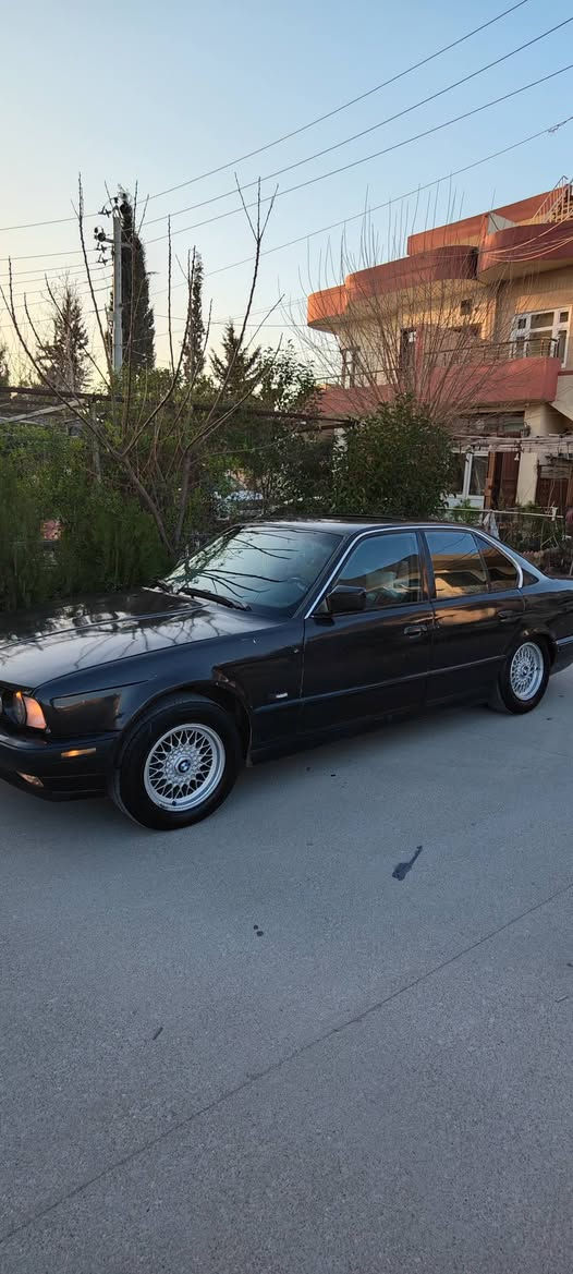 سەرەتابەناوی خوای گەورە بیئێم بۆفرۆشتن سەیارەکە علوجە ‌‌ـ  ‌525 گێڕعادییە مەکینەو گێڕی بەشەرت گێڕی زێتئێفە سەیارەکە زۆر بەقوەتە مۆدێلی 93 فولە بەسگێڕعادییە دەعمولێد راوی نییە پێشو پشتی کەپسە مەکینە کەپسی دیجیتاڵە ئێلفلۆوکارەبای بەشەرت هەمووگیانی ئیشەکا نرخ 24 گەڵاو معامەلەیەکی زۆرکەم ژمارەی موبایل *********** تکایە گەرموشتەرینی سەرمان مەهێشێنە السليمانية, العراق
