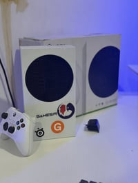 اكس بوكس سيريس s لك استيكر انتاج 22 لجهاز نضيف ما بي اي شخط غراضه كامل...