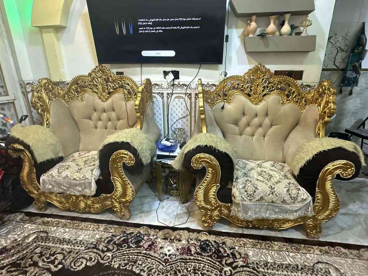 السلام عليكم عندي غراض للبيع الاتصال على هذا الرقم ***********
