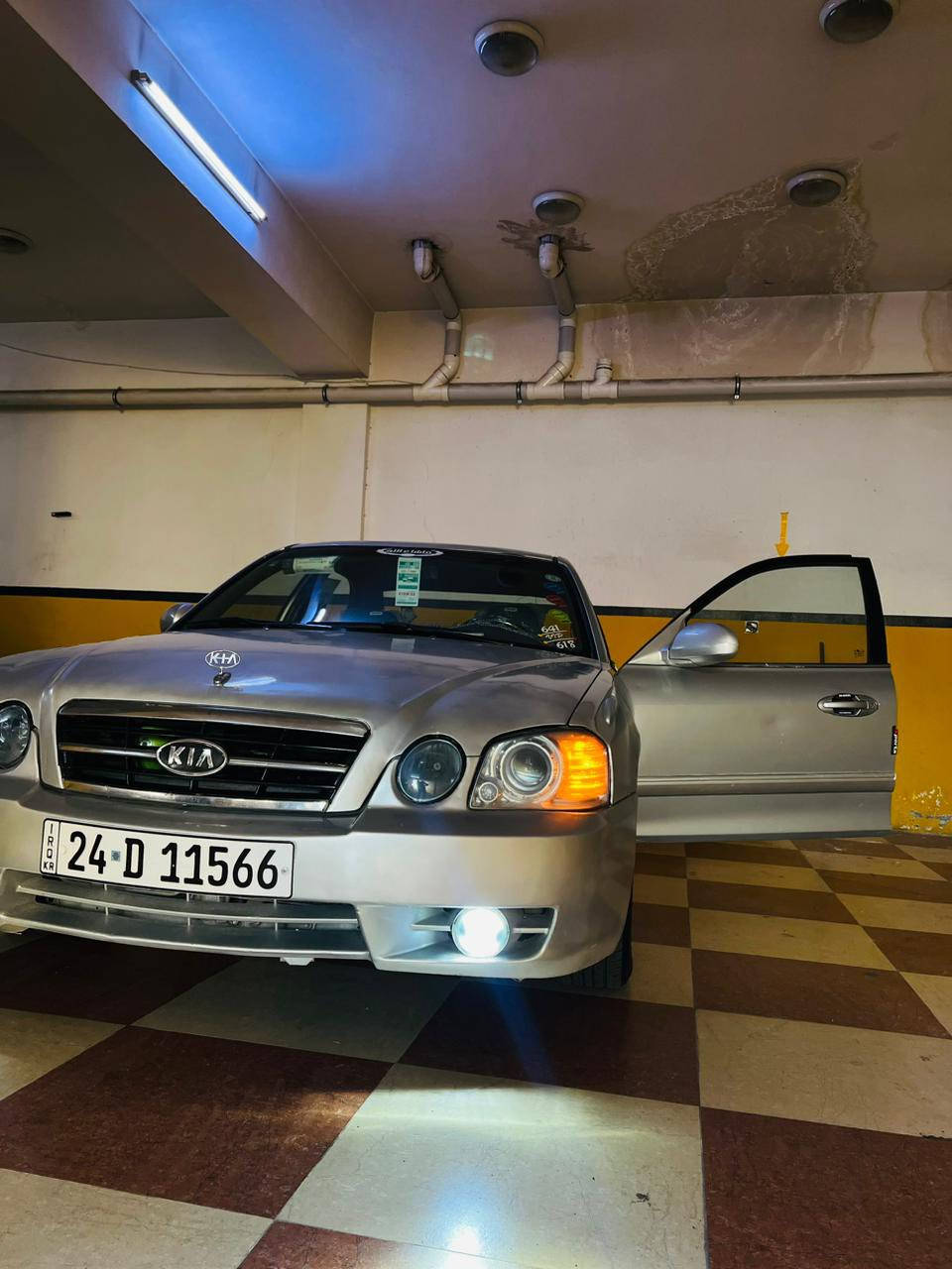 سلام عليكم 
اوبتيما 2004 
مكينه 2000 ناعمه وحلوه مال واحد ع باب لله  صرفه يخبل
سياره كلش حلوه  الصور موضحه كدامكم
مكان السياره كربلاء-طويريج
مكينه وگير شرط الفحص
وارد خليجي دوش
السعر60 وبيه مجال لشراي 
للاستفسار***********

‭0770 566 6790‬
