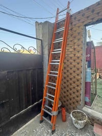 درج للبيع 6 متر عازل درجى أوله صارله 40 يوم من أخذته  السعر 175 وبي مج...