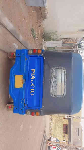 السلام عليكم تكتك للبيع نوع بياجو بيه محرك  tvs 24اول تبديلة دهن. نضيفه خير من الله باتري جديد اوراق اصوليه  نضيفه السعر [مليونين و250وبيه مجال]مكاني واسط حي الجامعه***********
