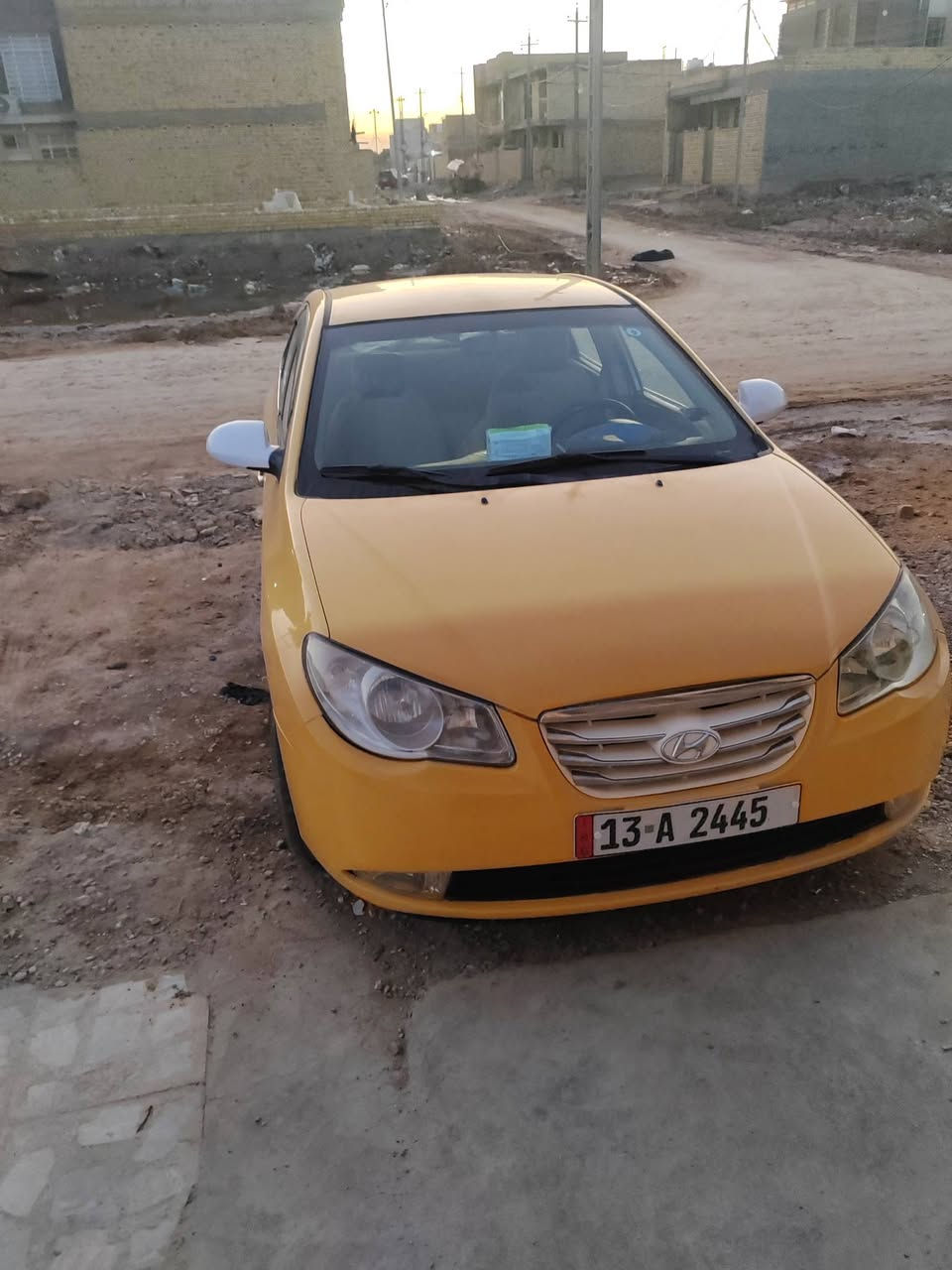 السلام عليكم شباب النتره ٢٠٠٩ وارد خليجي رقم انكليزي ميسان بسمي رايده ٩٢ وبيها مجال رقم مبايل *********** سياره بلكوت
