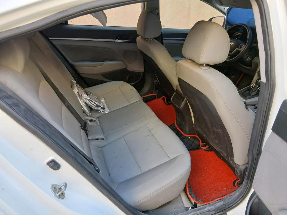 السلام عليكم
النترا 17 امريكي 2000 دوش
حادثها من امريكا سرقه دعاميات والايتات وبك لايت
وهنا بلعراق امبدل قبق جنطه اصلي وباب وره الصدر ايضا اصلي الباقي صبغ بدون ضربه
السياره جاهزه رقم بغداد بسمي
ملاحظه
المكينه ابدل بيها فقط كازكيت فقط
كير  جديد AT
السونار مرفق بلمنشور 
بيها تكشير بدايت القماره وبدايت البنيد مخلي فابلون
مكان السياره بغداد الشعله 
السعر 105 رجاءآ شده جوه الشده رجاءآ لتتصل
للاستفسار ***********
