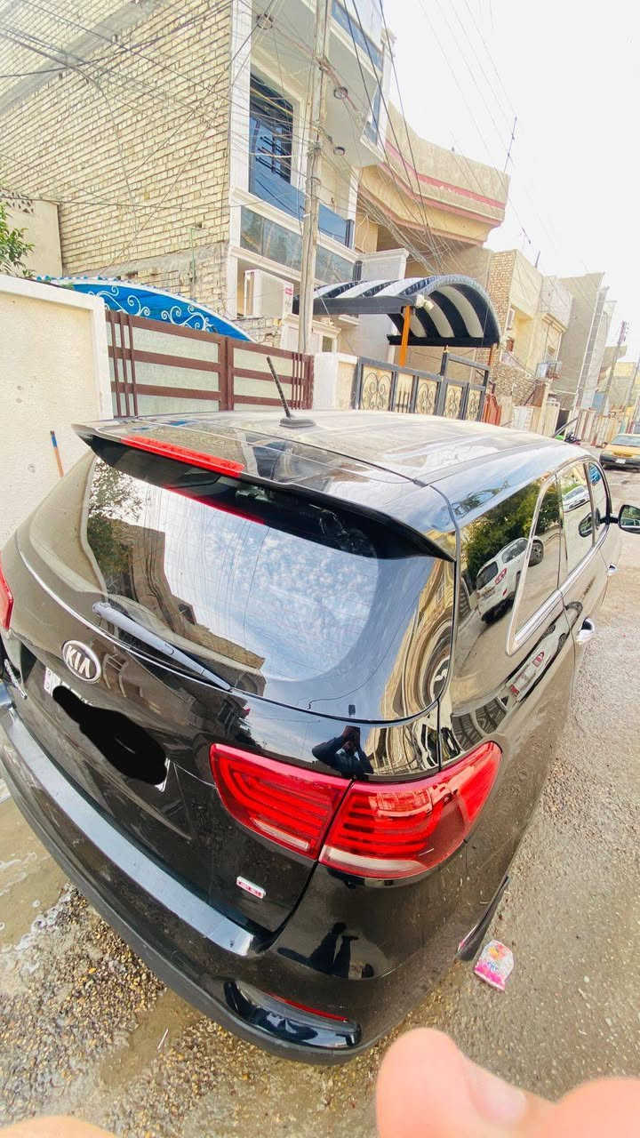 البيع او مراوس سورنتو 2019 وارد امريكي
محرك 4 سلندر 2400  جي دي اي 
7 راكب قطعتين تبريد داخل اسود 
نص مواصفات 
شاشه جبيره
تحكم ستيرين
حادثه من امريكا جاملغ خلفي بدون دواخل وبدون تبديل 
و بيها الجاملغات الاماميه ثنين و ربع البنيد صبغ فقط السياره كله ليبل واحد بدون تبديل السونار مرفق ويا الصور 
رقم بغداد تحويل مباشر 
العنوان بغداد 
السعر 170 وبيها مجال 

(***********)
