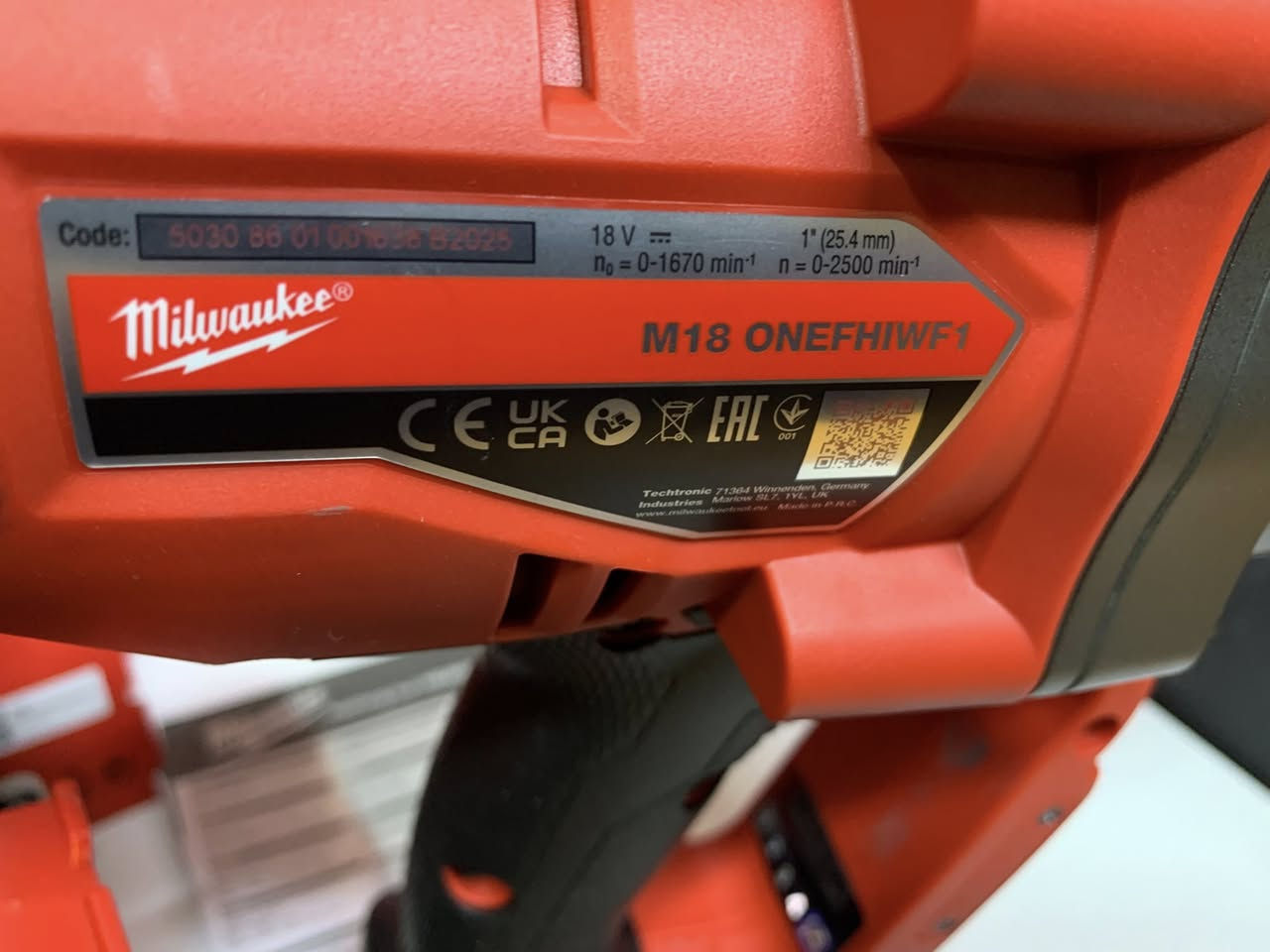 للبيع لقمه ميلواوكي  أحد أقوي في العالم 
Miwaukee m18 ONEFHIWF1
فویل / برشليسي 
٢٤٠٠ نيوتن 
٤ سرح 

***********واتساب
متاح كامل / فارغ
