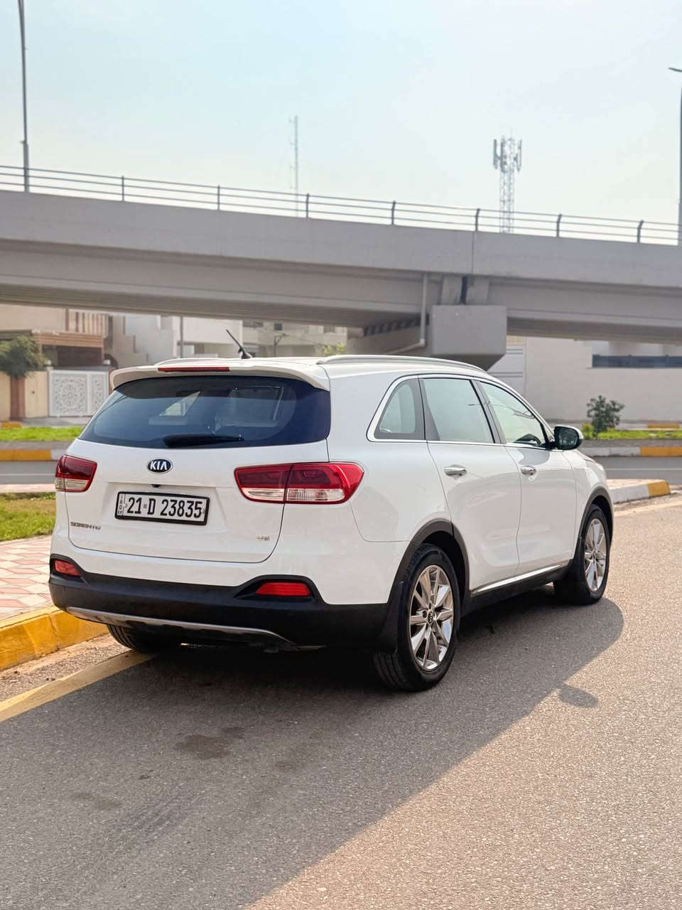 السعر 238ورقة بي مجال بسيط للطيبين
السيارة كلين تايتل ،فول مواصفات عدا الفتحه-محرك 6سلندر،ماشية 100الف العنوان كركوك للتواصل*********** Singapore
