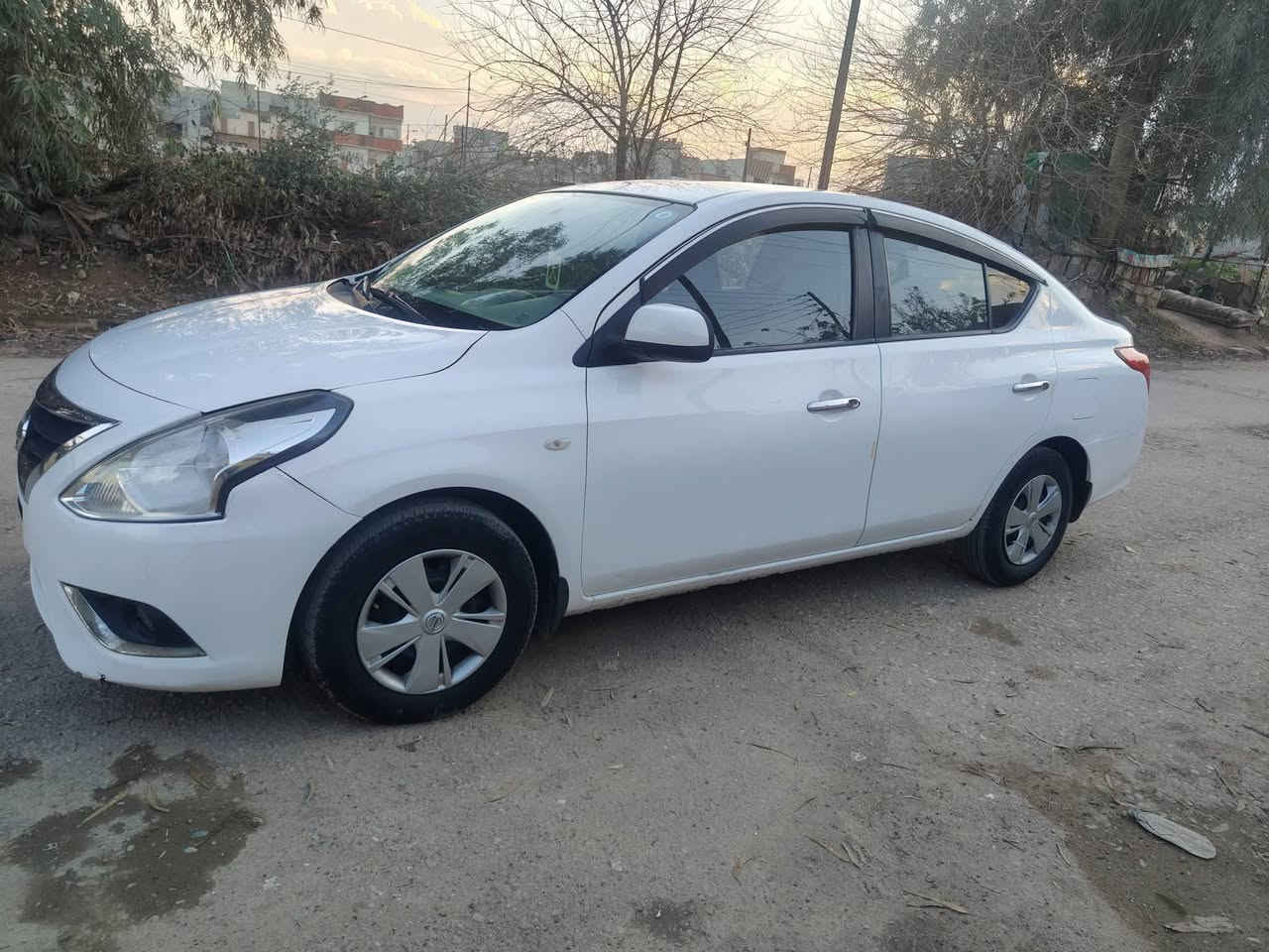 السلام عليكم نيسان صني هندي موديل 16 محرك وكير شرط تبريد تدفئه مع كابون بنزين سنويه 28 شرط وكالة والتحويل سونار مرفوق مع الصور السعر 98
/***********
