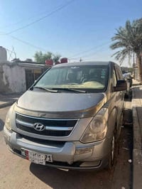 ستاركس مديل 2012 السياره كفاله عامله بيها ضربه لغد خلفي خفيفه راجعه با...